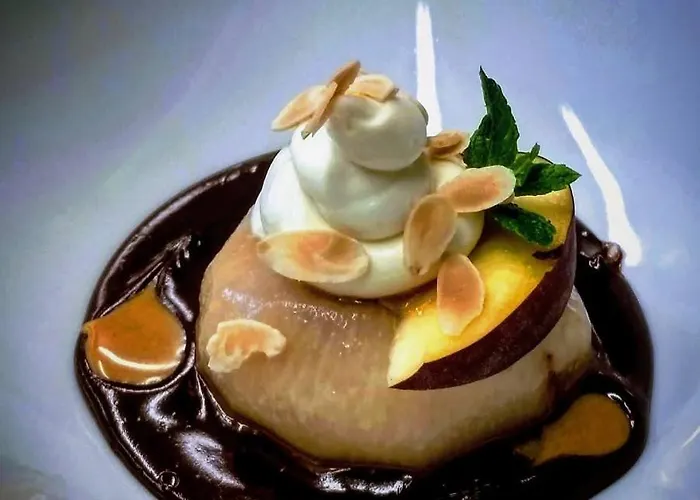 イン Locanda Il Pomo D'oro トッレ・ペッリチェ