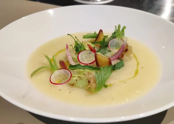 イン Locanda Il Pomo D'oro トッレ・ペッリチェ