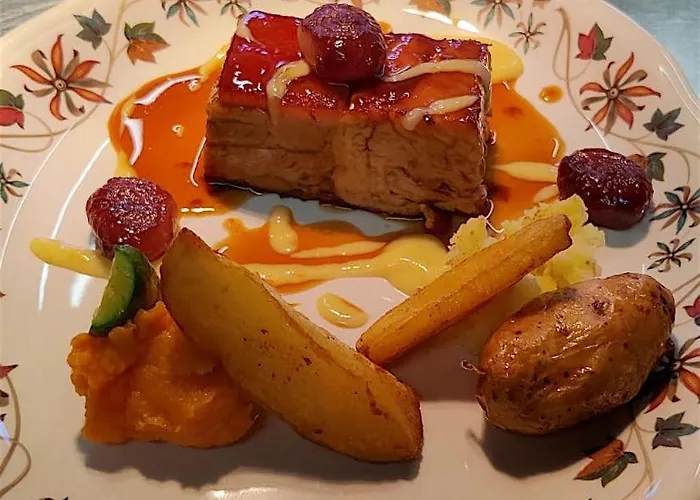 イン Locanda Il Pomo D'oro トッレ・ペッリチェ