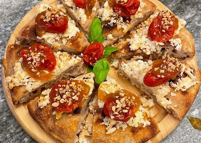 イン Locanda Il Pomo D'oro トッレ・ペッリチェ